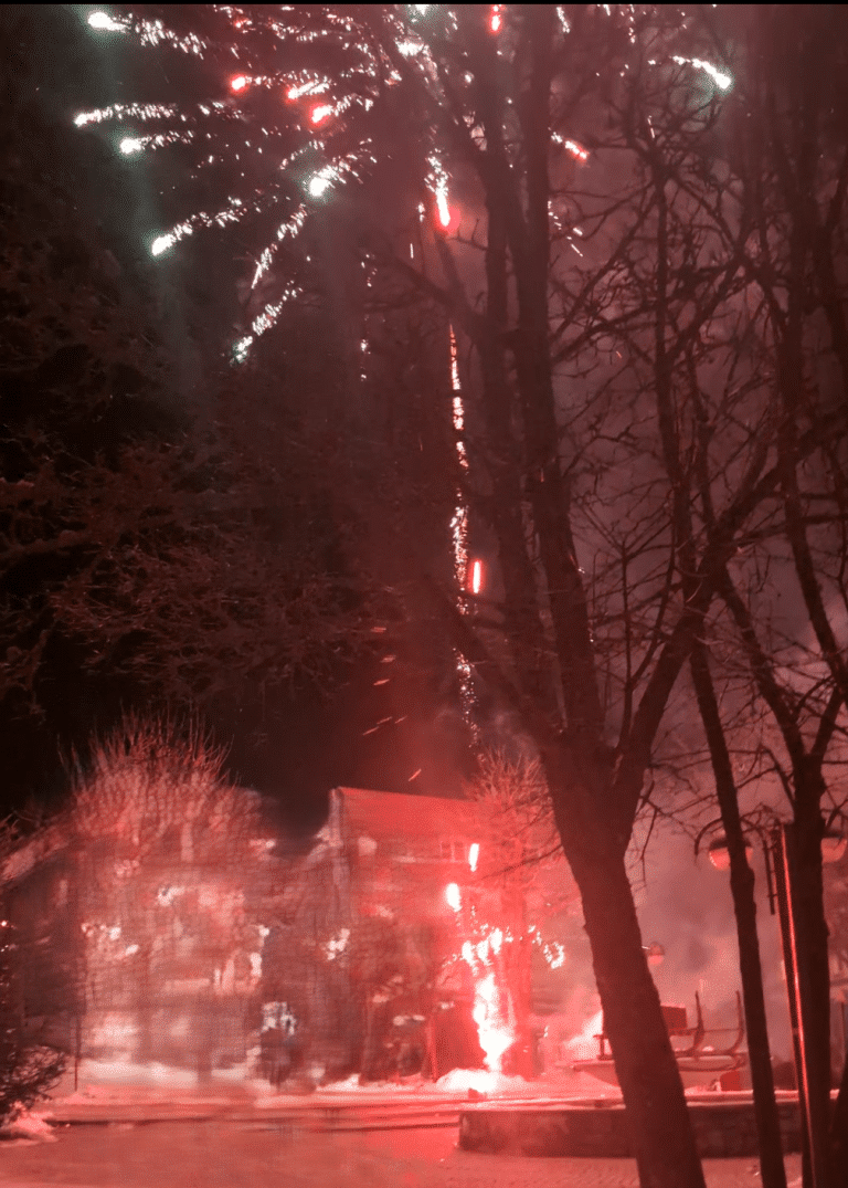 Feuerwerk 24 SCHIFF Hotel am Schluchsee 1 Kopie